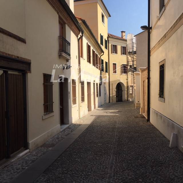 appartamento in affitto a Treviso in zona Centro Storico