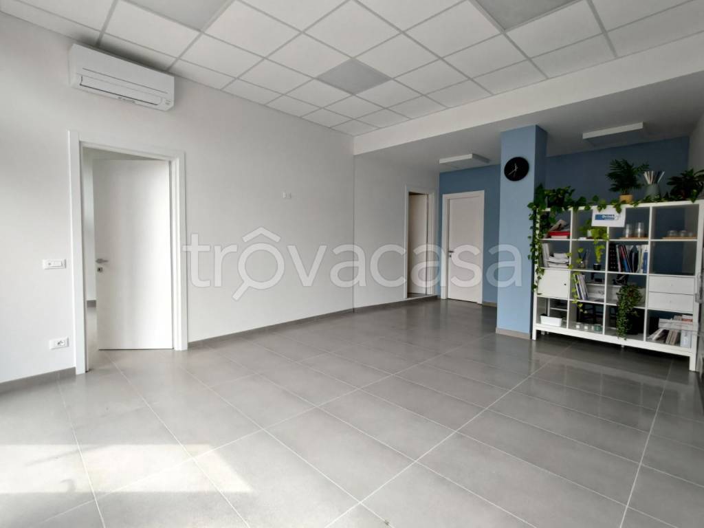 negozio in affitto a Treviso in zona Santa Bona