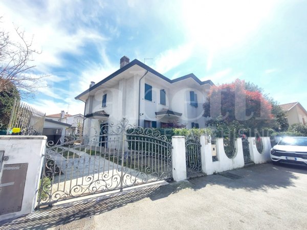 casa indipendente in affitto a Treviso in zona Ghirada / San Zeno