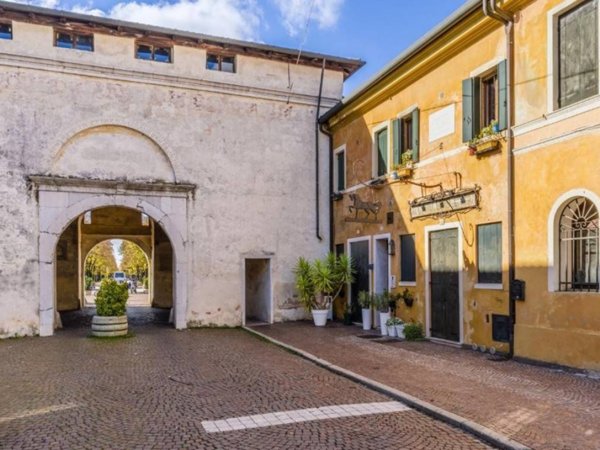 appartamento in affitto a Treviso in zona Centro Storico