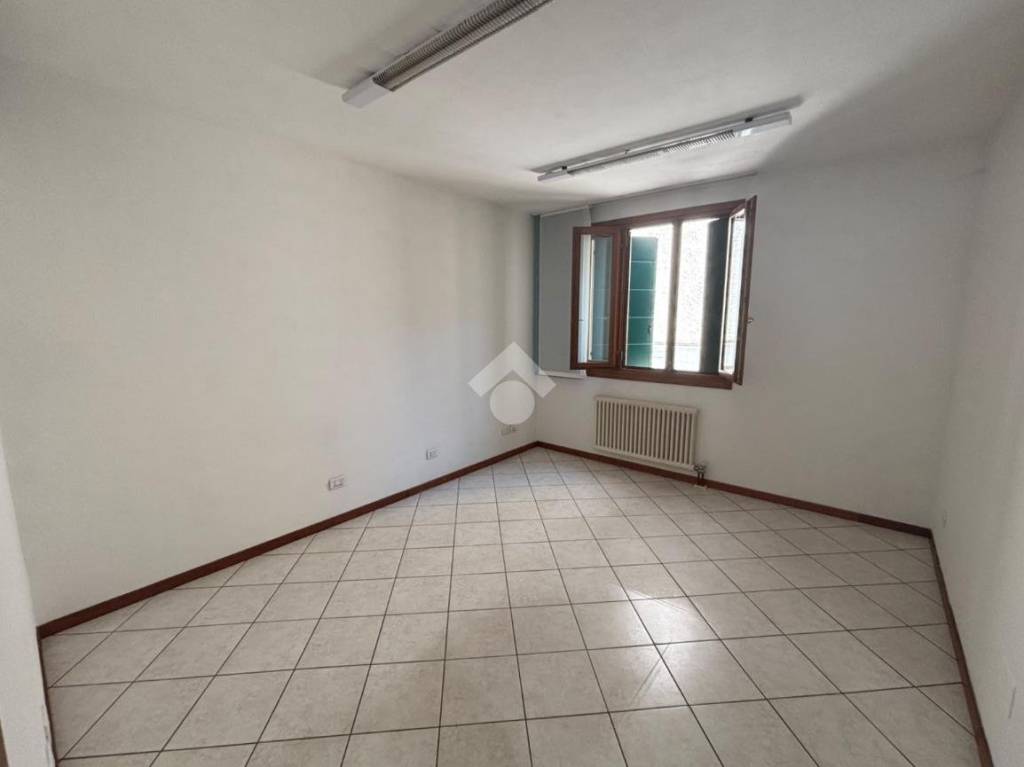 negozio in affitto a Treviso in zona Centro Storico