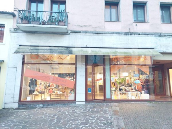 negozio in affitto a Treviso in zona Centro Storico