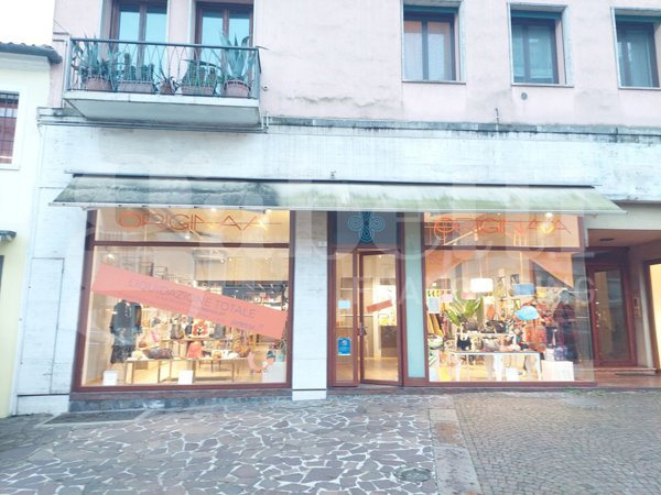 negozio in affitto a Treviso in zona Centro Storico