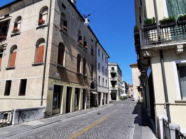 appartamento in affitto a Treviso in zona Centro Storico