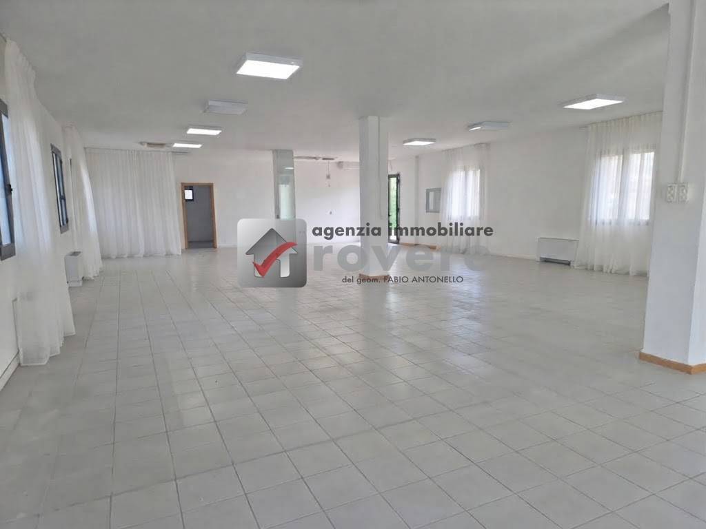 negozio in affitto a Treviso in zona Centro Storico
