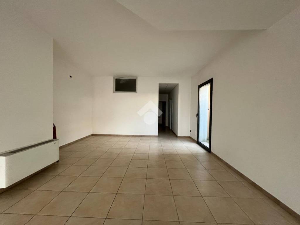 negozio in affitto a Vedelago