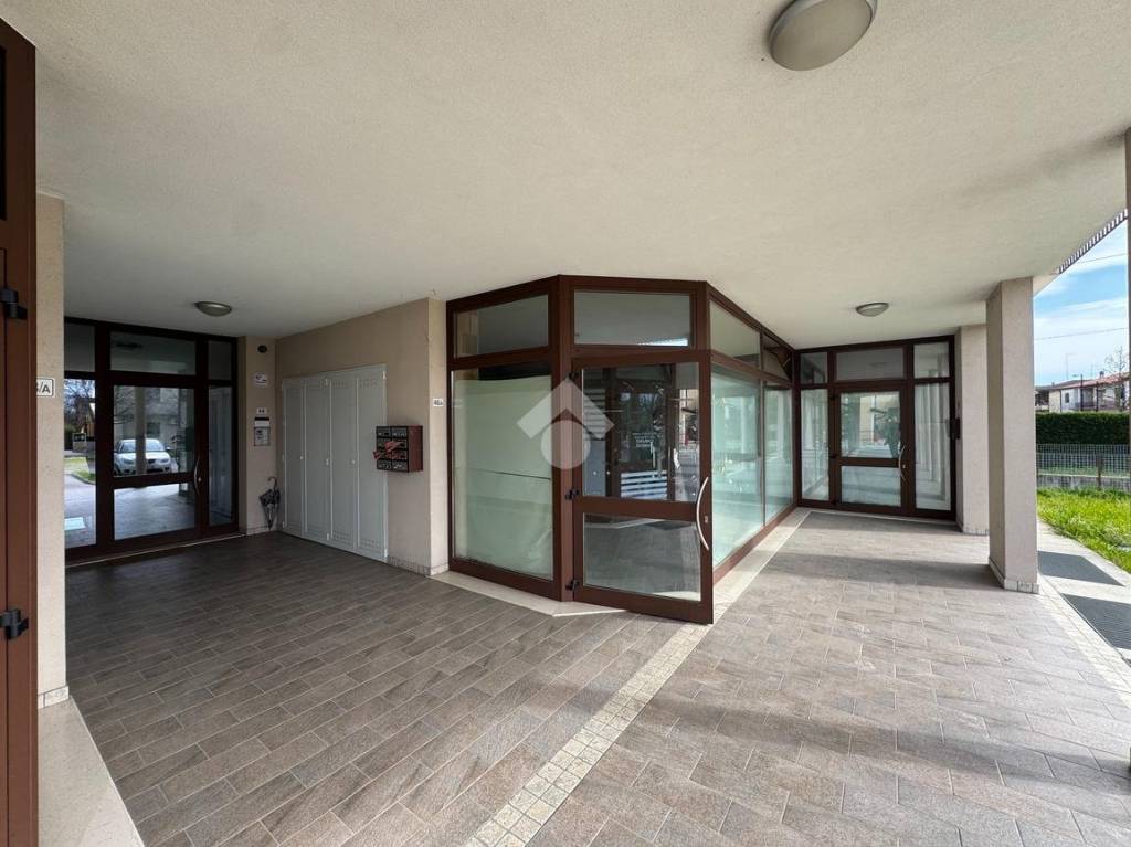 negozio in affitto a Vedelago in zona Fanzolo