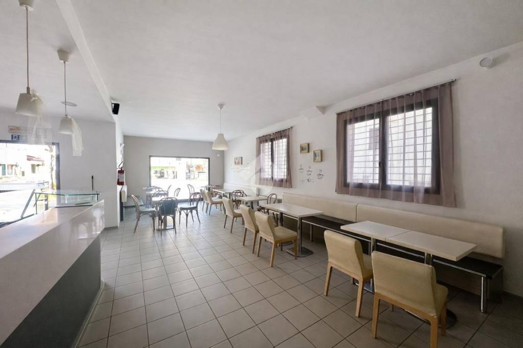 negozio in affitto a Vedelago in zona Fanzolo