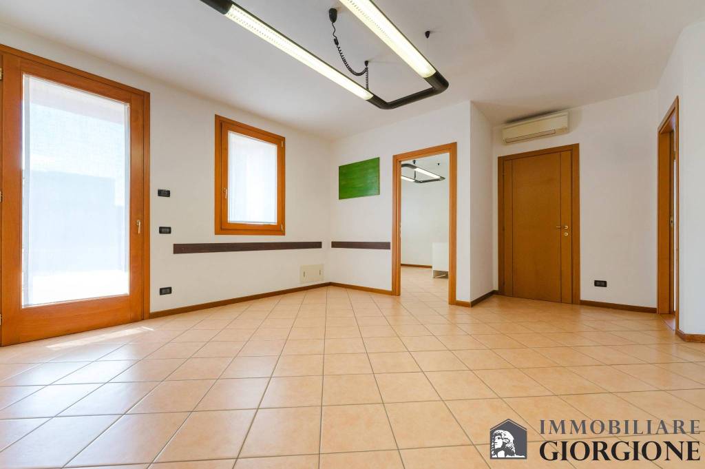 ufficio in affitto a Vedelago