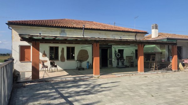 negozio in affitto a Vedelago