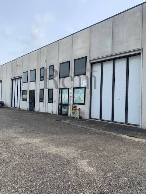locale commerciale in affitto a Villorba