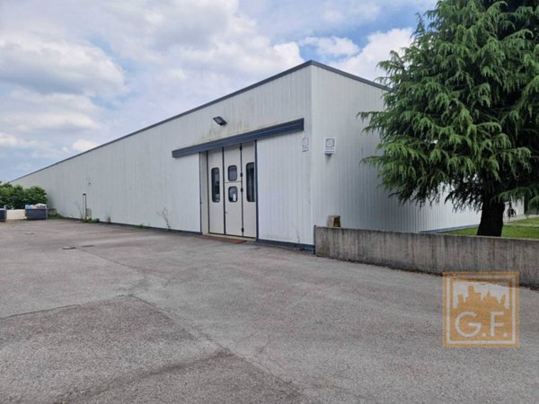 locale commerciale in affitto a Villorba in zona Lancenigo
