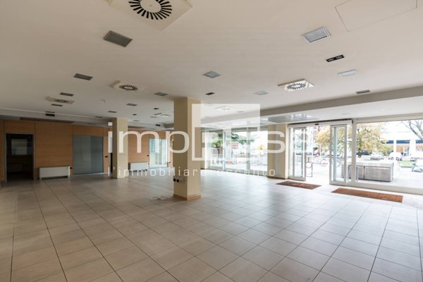 negozio in affitto a Villorba in zona Lancenigo