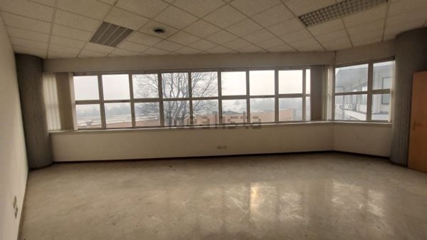 ufficio in affitto a Villorba in zona Fontane