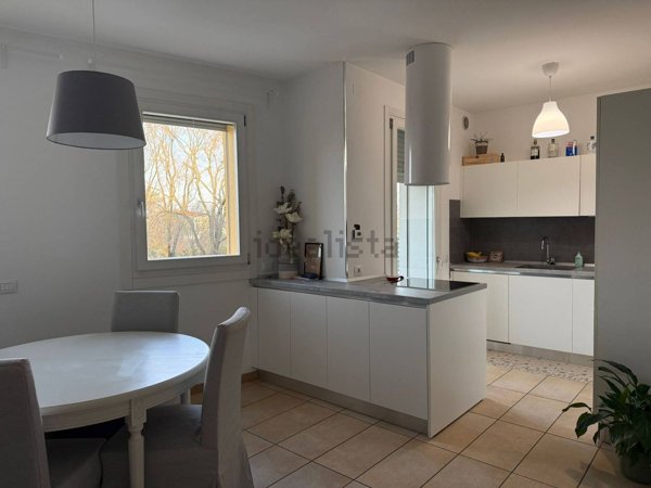 appartamento in affitto a Villorba in zona Carità