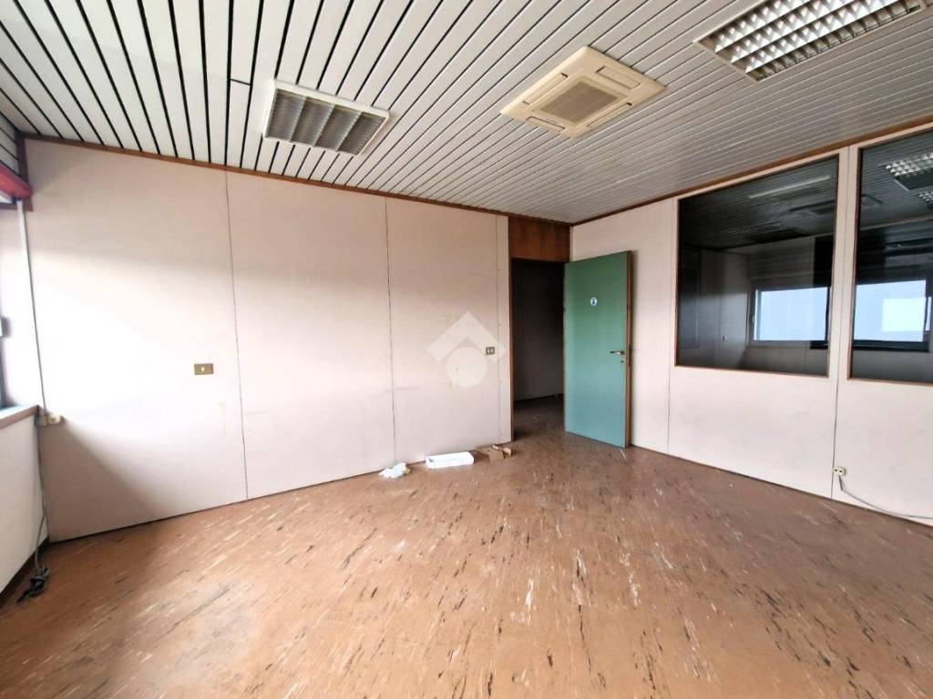 ufficio in affitto a Villorba in zona Lancenigo