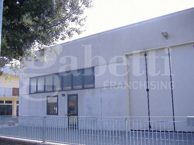 locale commerciale in affitto a Villorba in zona Fontane