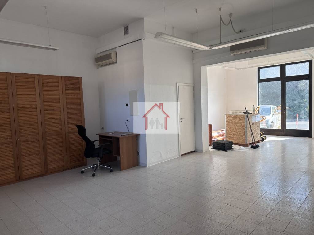 ufficio in affitto a Villorba in zona Fontane