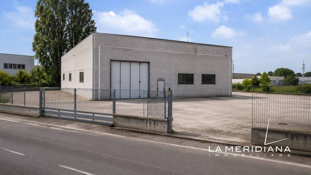 locale commerciale in affitto a Villorba in zona Fontane