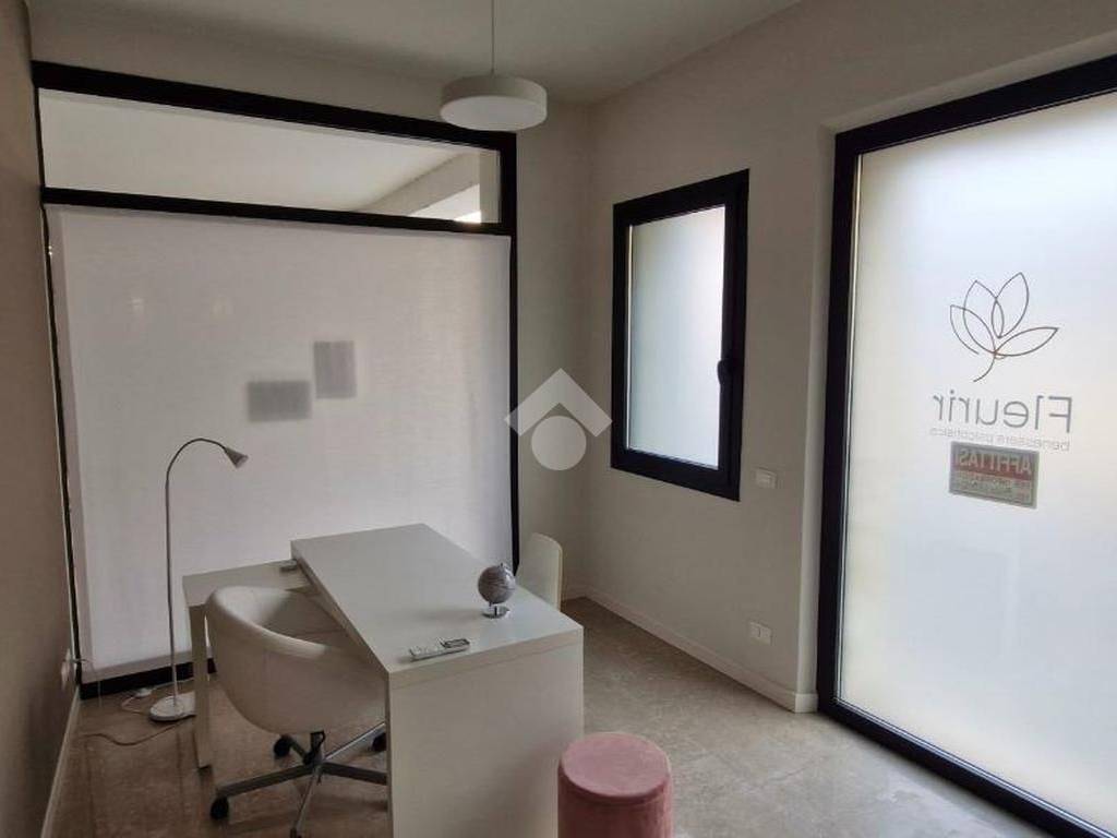 negozio in affitto a Vittorio Veneto