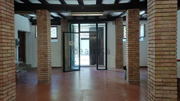 negozio in affitto a Vittorio Veneto