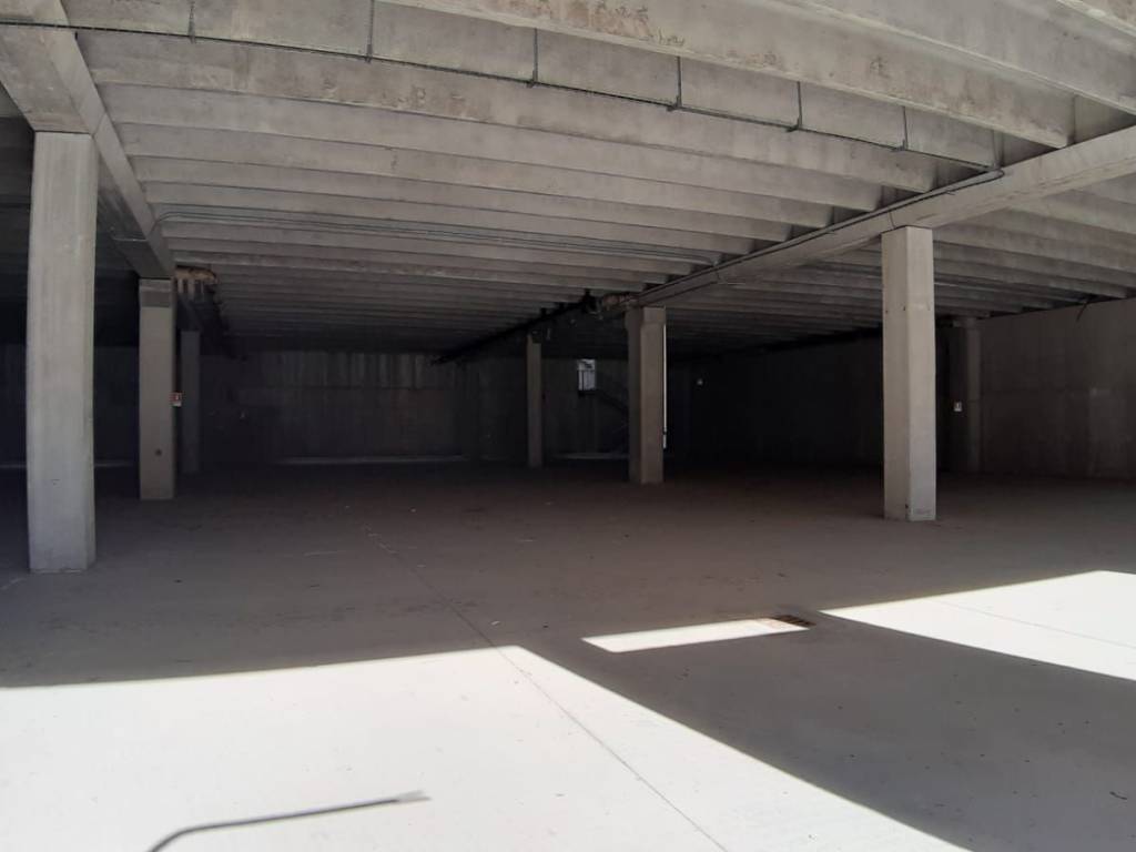 locale commerciale in affitto a Volpago del Montello