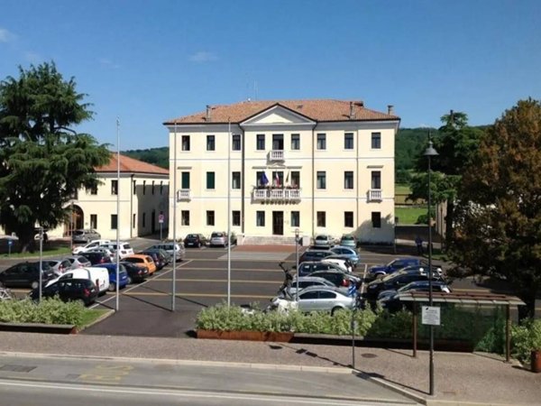 negozio in affitto a Volpago del Montello