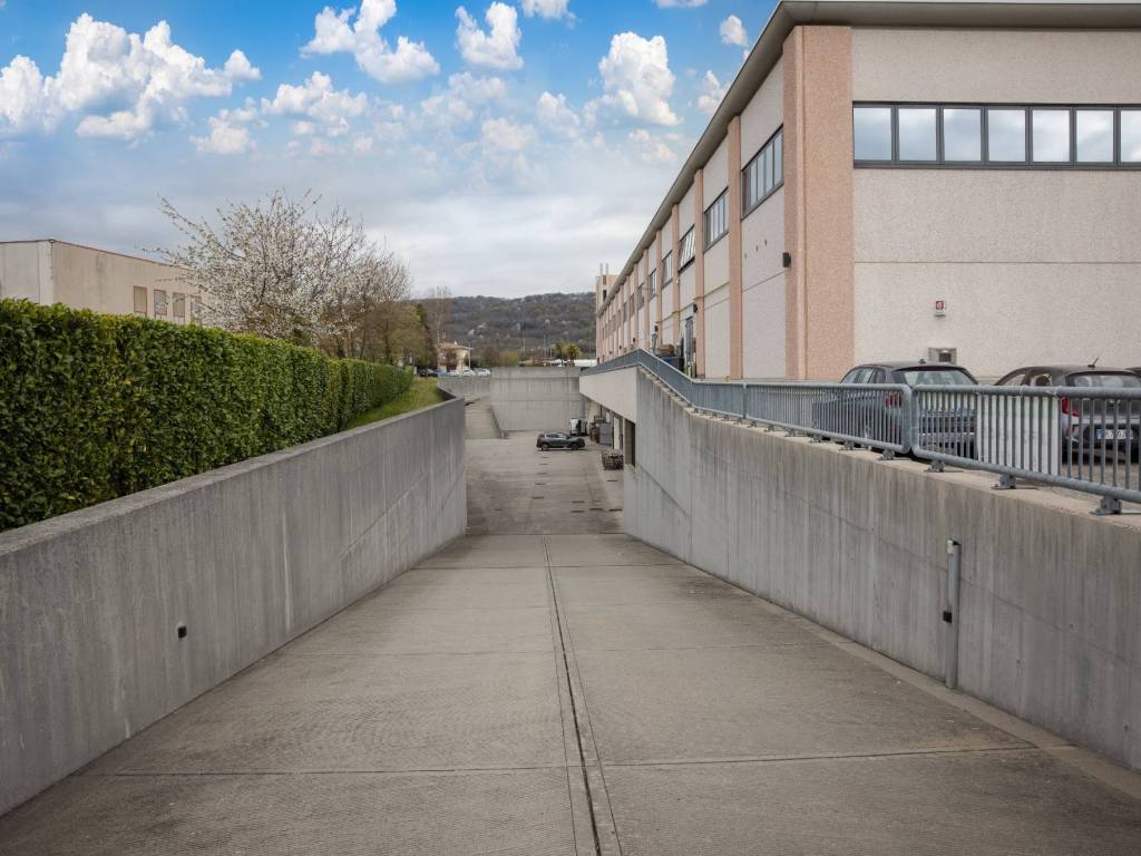 negozio in affitto a Volpago del Montello