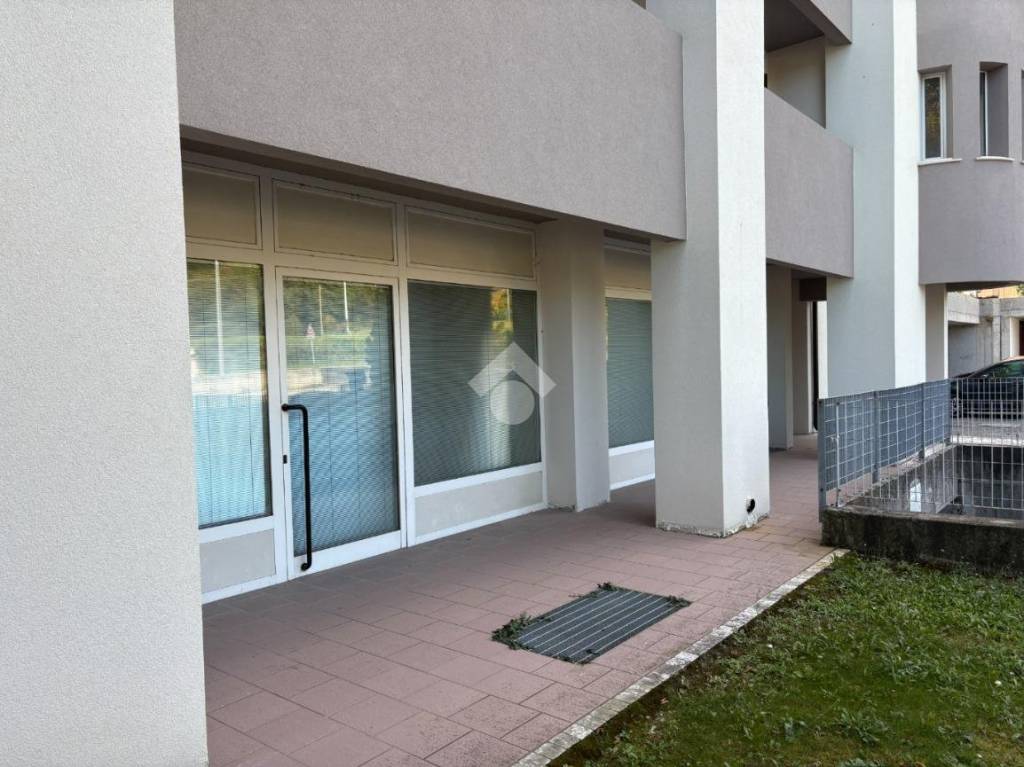 negozio in affitto a Pieve del Grappa