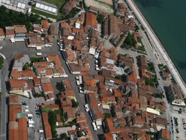 negozio in affitto a Caorle