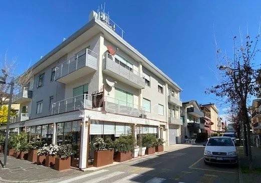 negozio in affitto a Caorle