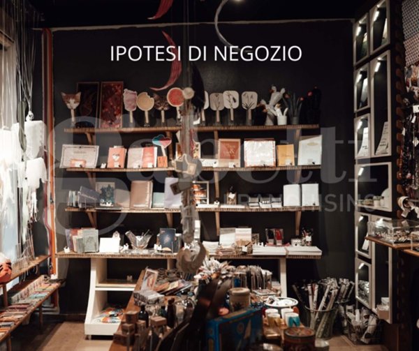negozio in affitto a Chioggia in zona Sottomarina
