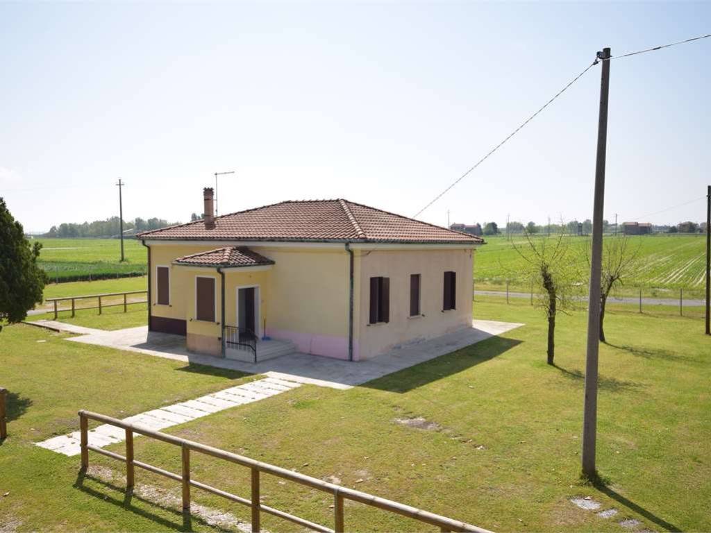 casa indipendente in affitto a Chioggia in zona Valli