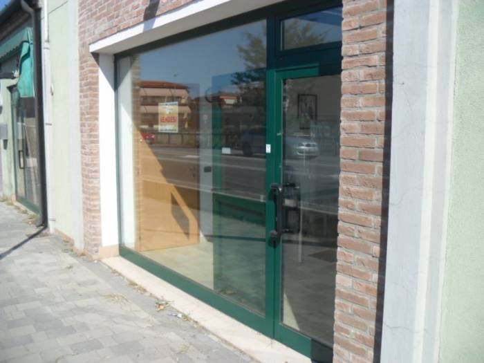 negozio in affitto a Chioggia in zona Sant'Anna di Chioggia