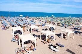 negozio in affitto a Chioggia in zona Sottomarina