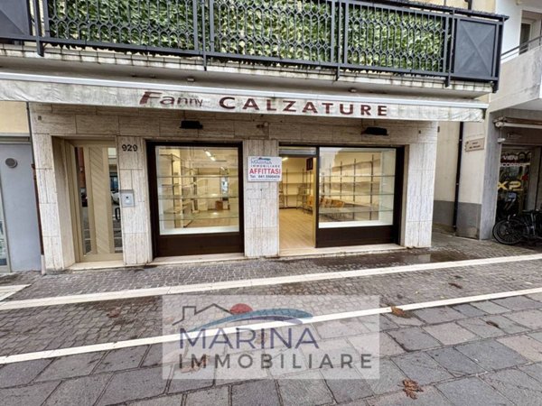 negozio in affitto a Chioggia in zona Sottomarina
