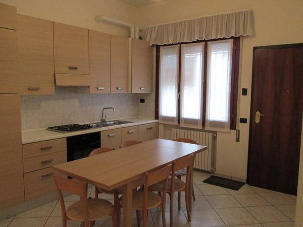 negozio in affitto a Chioggia in zona Sottomarina