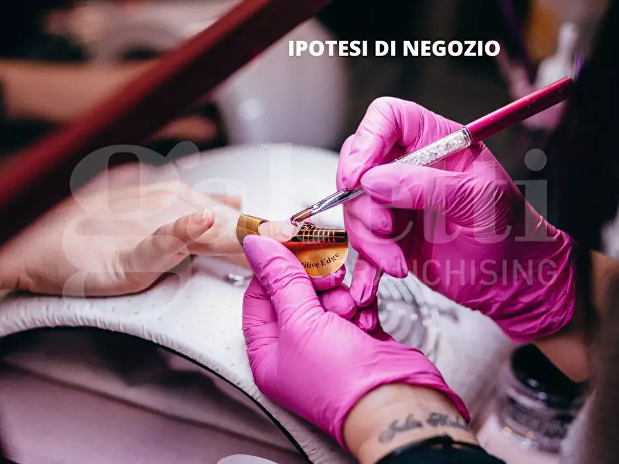 negozio in affitto a Chioggia in zona Sottomarina