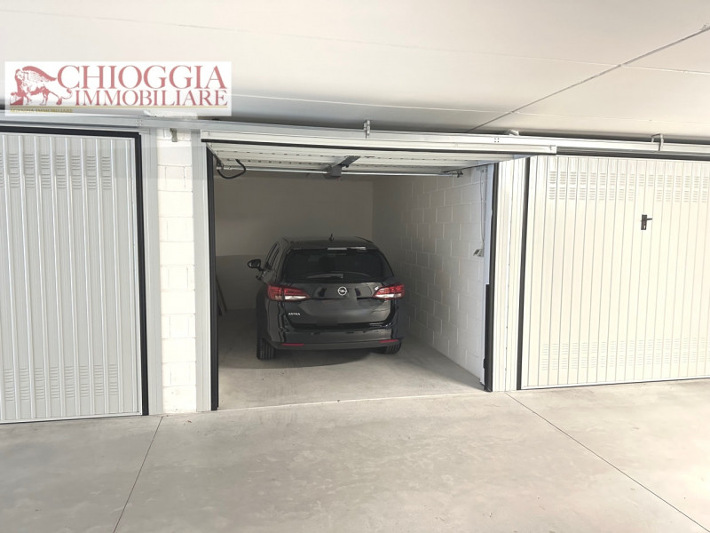box auto in affitto a Chioggia in zona Sottomarina