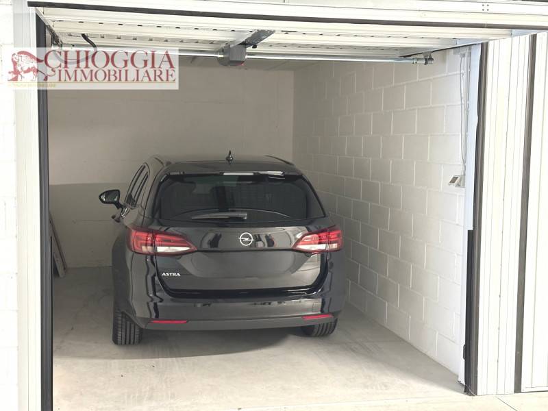 box auto in affitto a Chioggia in zona Sottomarina