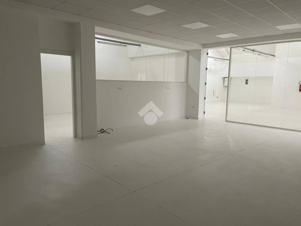 locale commerciale in affitto a Dolo