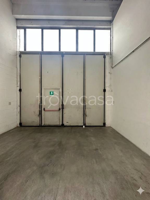 locale commerciale in affitto a Dolo