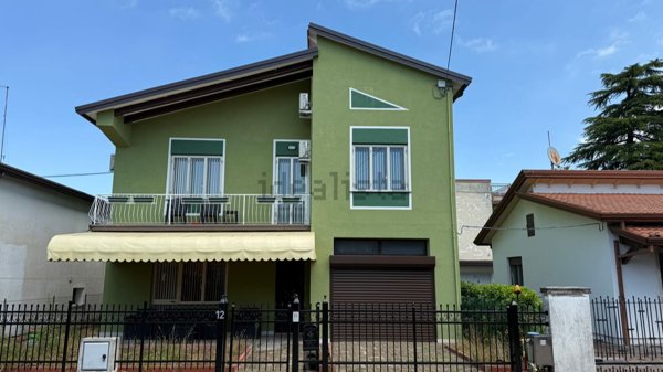 casa indipendente in affitto ad Eraclea