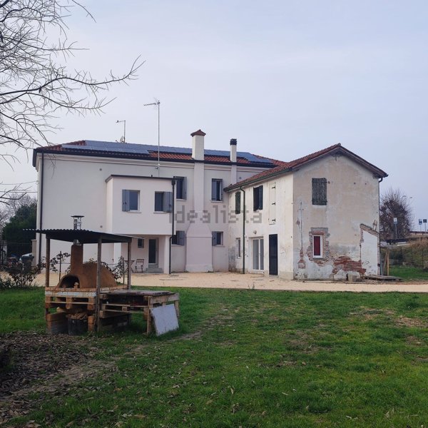 casa indipendente in affitto a Fossalta di Piave