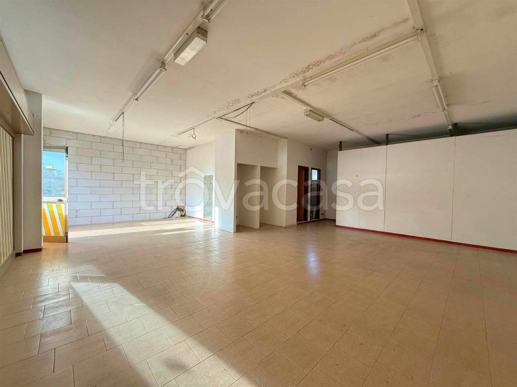 negozio in affitto a Fossalta di Portogruaro