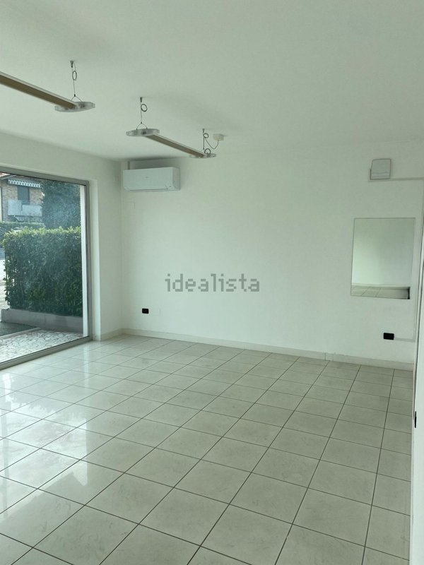 negozio in affitto a Fossò