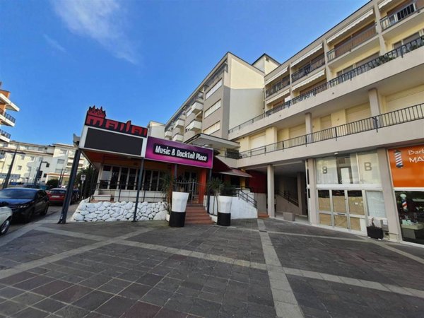 negozio in vendita a Jesolo in zona Lido