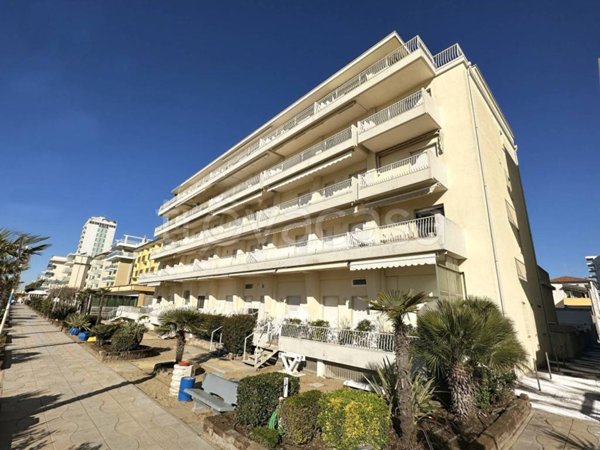 appartamento in affitto a Jesolo in zona Lido