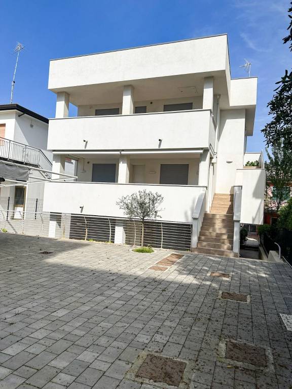 appartamento in affitto a Jesolo in zona Lido