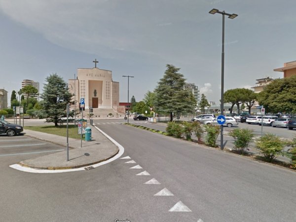 negozio in affitto a Jesolo in zona Lido